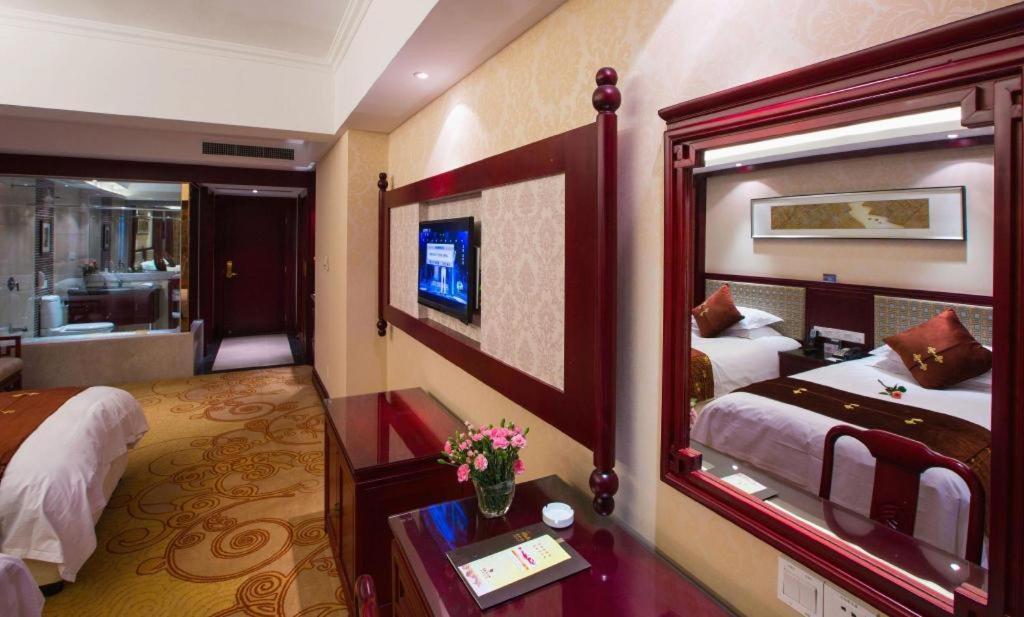 Feicheng Blossom Hotel Eksteriør bilde