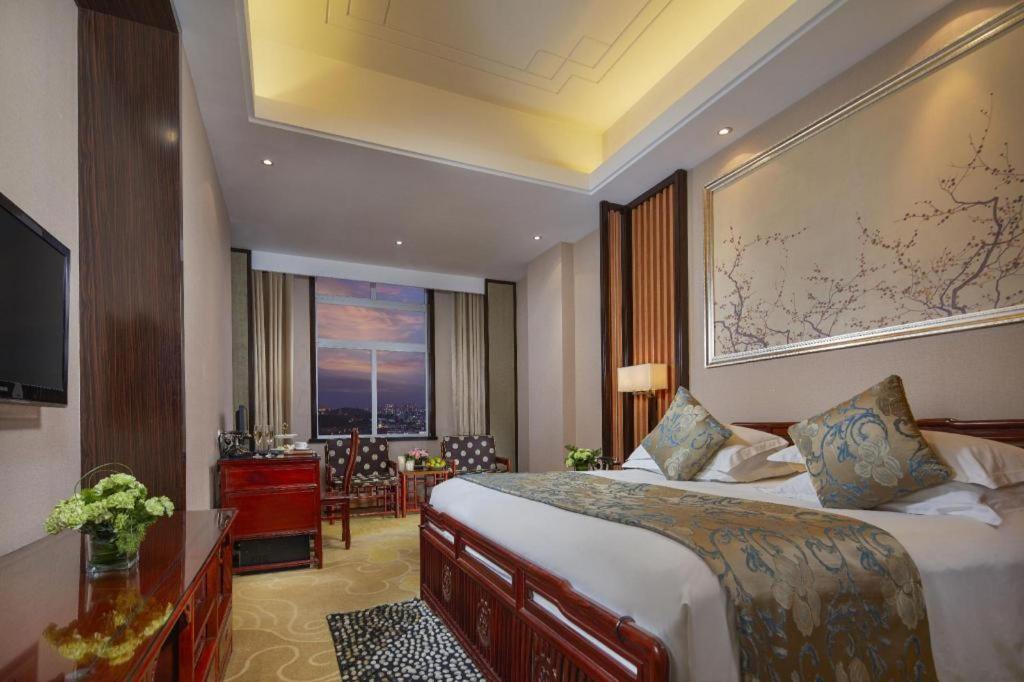 Feicheng Blossom Hotel Eksteriør bilde