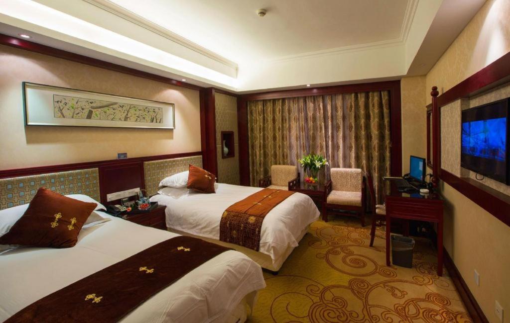 Feicheng Blossom Hotel Eksteriør bilde