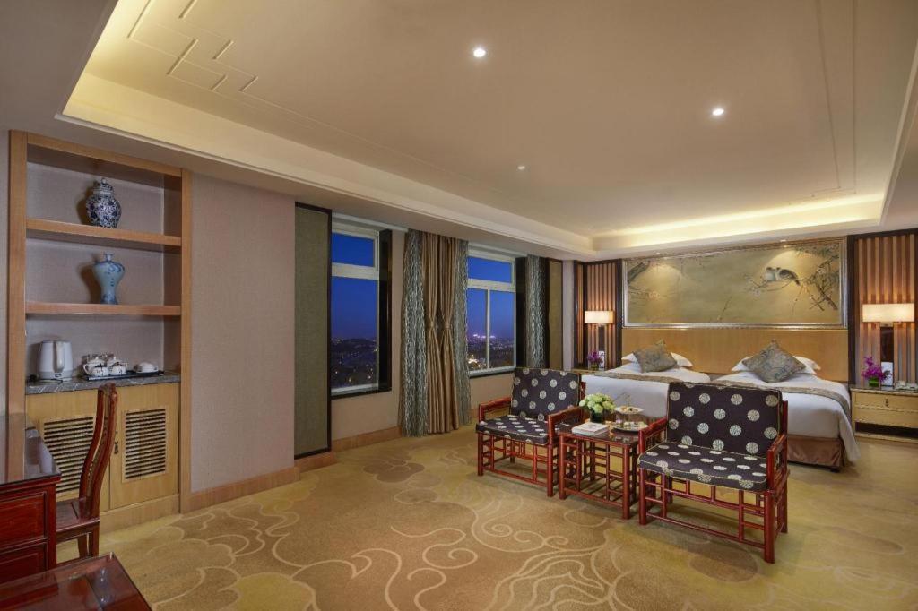 Feicheng Blossom Hotel Eksteriør bilde