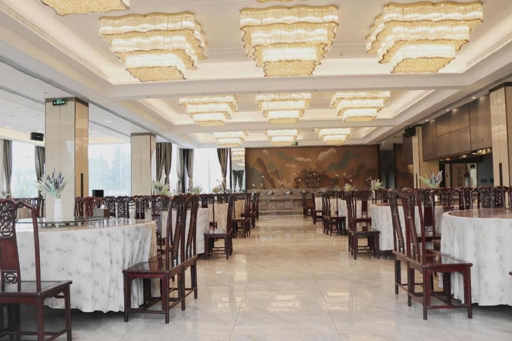 Feicheng Blossom Hotel Eksteriør bilde