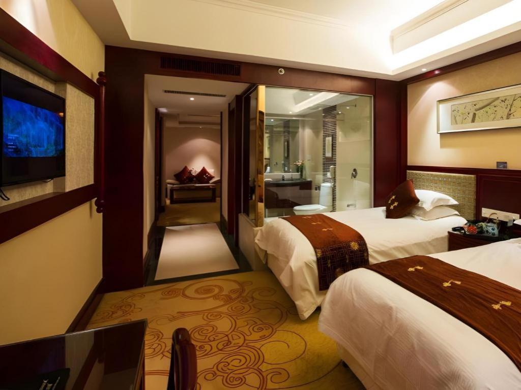 Feicheng Blossom Hotel Eksteriør bilde