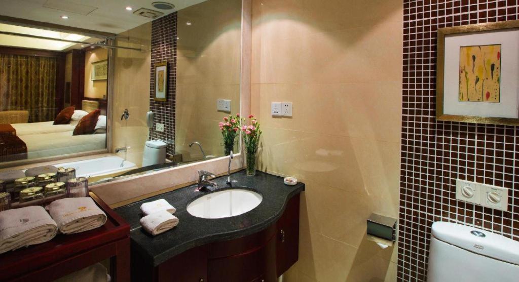 Feicheng Blossom Hotel Eksteriør bilde