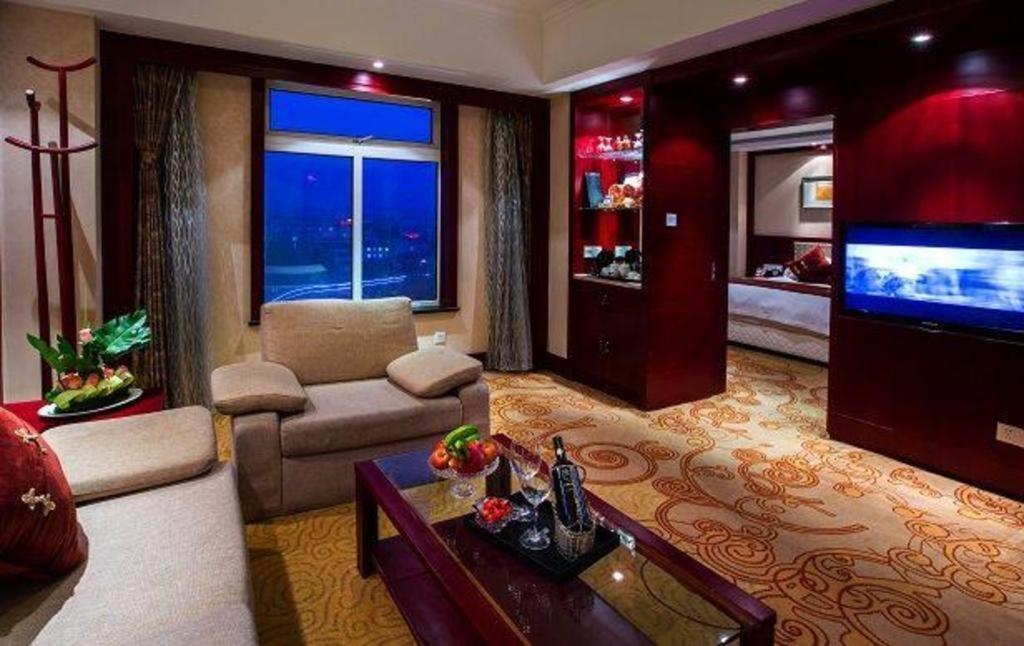 Feicheng Blossom Hotel Eksteriør bilde
